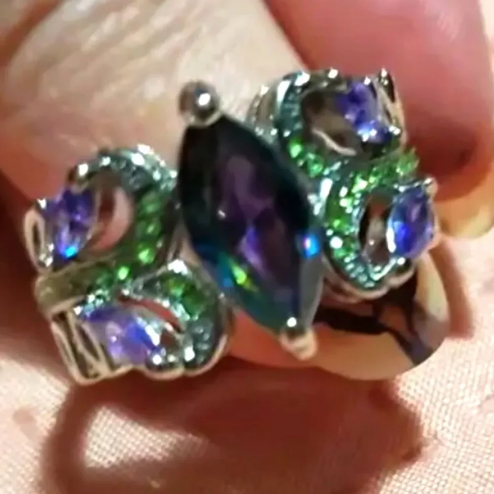 Ladies Gorgeous Lab Created Diamond Vintage Promise/Wedding Ring